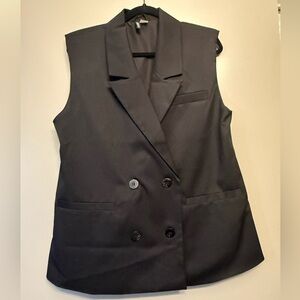 H&M Black Overaized Vest